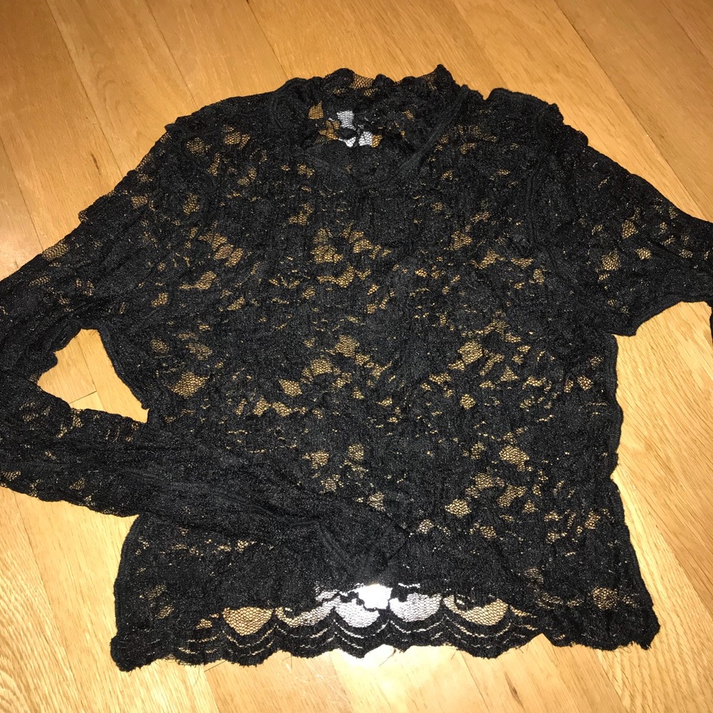 Mesh/lace top